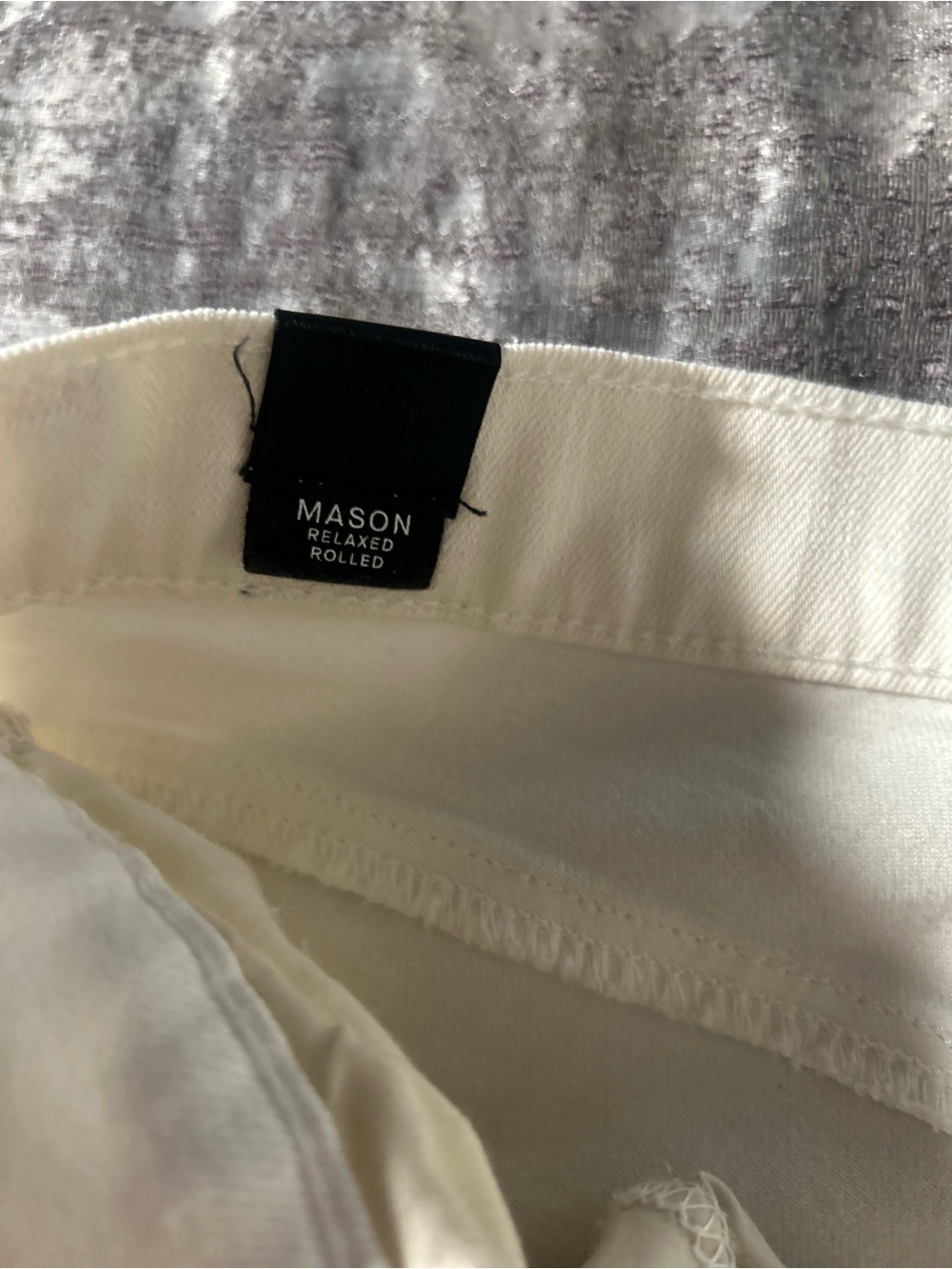 Vince Mason Relaxed Rolled White Ankle-Length Jeans - Picture 11 of 12